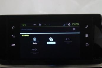 Peugeot E-208 50kWh Allure Auto 5dr