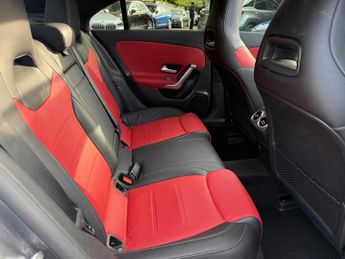 Mercedes-Benz CLA 2.0 CLA250 AMG Line (Premium Plus 2) Coupe 7G-DCT Euro 6 (s/s) 4
