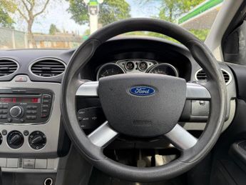 Ford Focus 1.6 Style 5dr