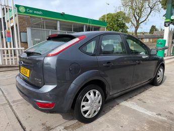 Ford Focus 1.6 Style 5dr
