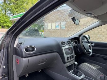 Ford Focus 1.6 Style 5dr