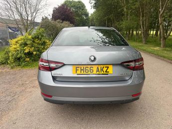 Skoda Superb 2.0 TDI SE L Executive Euro 6 (s/s) 5dr