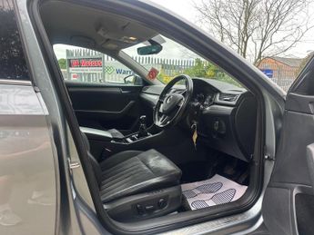 Skoda Superb 2.0 TDI SE L Executive Euro 6 (s/s) 5dr