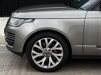 Land Rover Range Rover 2.0 P400e 12.4kWh Vogue SE Auto 4WD Euro 6 (s/s) 5dr