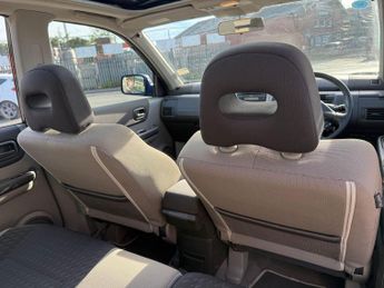 Nissan X-Trail 2.5i Sport 5dr