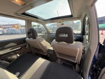 Nissan X-Trail 2.5i Sport 5dr