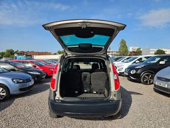 Skoda Roomster 1.6 16V Scout Tiptronic 5dr