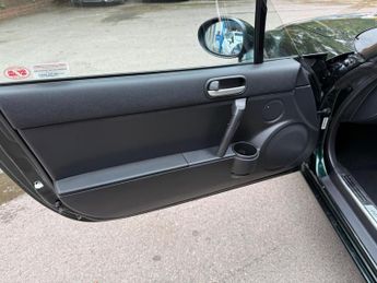 Mazda MX-5 2.0i (Option Pack) Roadster Euro 4 2dr