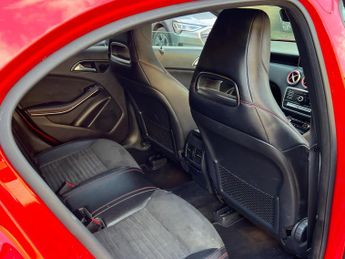 Mercedes-Benz A Class 2.1 A200d AMG Line (Premium) 7G-DCT Euro 6 (s/s) 5dr
