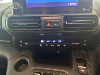 Citroen e-Berlingo 50kWh Flair XTR M MPV 5dr Electric Auto (7.4kW Charger) (136 ps)
