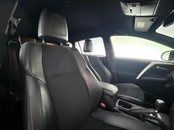 Toyota RAV4 2.5 VVT-h Design CVT Euro 6 (s/s) 5dr