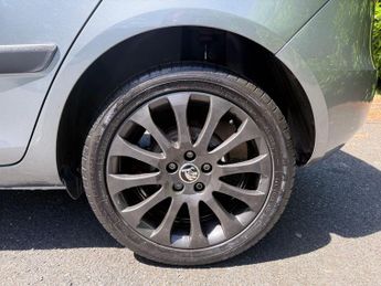 Skoda Fabia 1.2 TSI Elegance DSG Euro 5 5dr