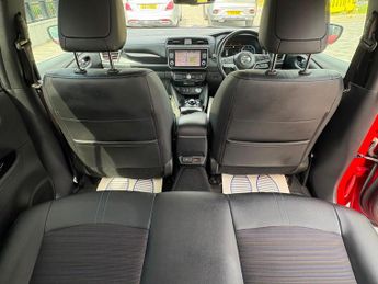 Nissan Leaf 40kWh N-Connecta Auto 5dr