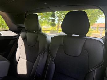 Volvo XC90 2.0h T8 Twin Engine Recharge 11.6kWh R-Design Pro Auto 4WD Euro 