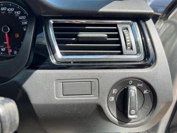 SEAT Toledo 1.0 TSI XCELLENCE Euro 6 (s/s) 5dr