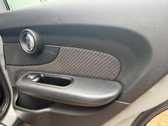 MINI Clubman 2.0 Cooper D Euro 6 (s/s) 6dr