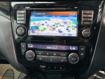 Nissan Qashqai 1.6 dCi Tekna XTRON 2WD Euro 5 (s/s) 5dr