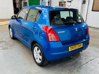 Suzuki Swift 1.5 GLX 5dr