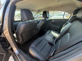 Mercedes-Benz A Class 1.5 A180d Sport 7G-DCT Euro 6 (s/s) 5dr