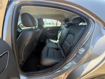 Mercedes-Benz A Class 1.5 A180d Sport 7G-DCT Euro 6 (s/s) 5dr
