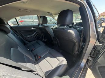 Mercedes-Benz A Class 1.5 A180d Sport 7G-DCT Euro 6 (s/s) 5dr