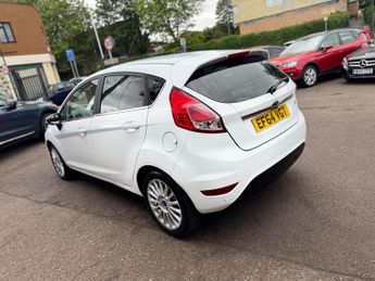 Ford Fiesta 1.6 Titanium Powershift Euro 5 5dr