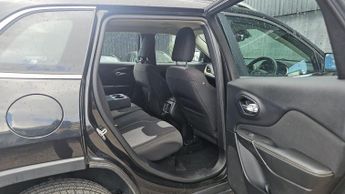 Jeep Cherokee 2.2 MultiJetII Overland Auto 4WD Euro 6 (s/s) 5dr