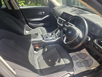 BMW 3 Series 2.0 330e 12kWh SE Pro Auto Euro 6 (s/s) 4dr