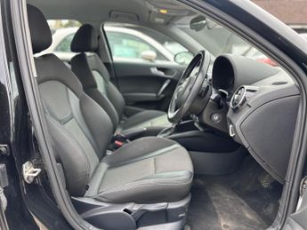 Audi A1 1.4 TFSI Sport Sportback S Tronic Euro 6 (s/s) 5dr (Nav)