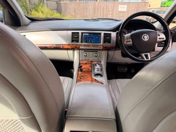 Jaguar XF 3.0d V6 Premium Luxury Auto Euro 5 4dr
