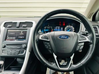 Ford Mondeo 1.5 TDCi ECOnetic Zetec Euro 6 (s/s) 5dr