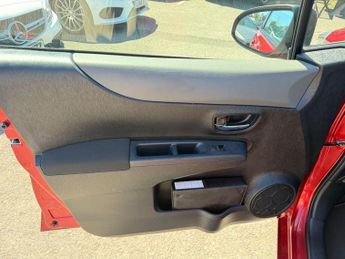 Toyota Yaris 1.33 Dual VVT-i TR Multidrive S Euro 5 5dr