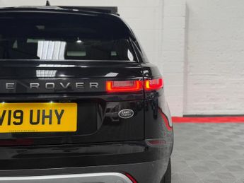 Land Rover Range Rover Velar 3.0 D300 R-Dynamic HSE Auto 4WD Euro 6 (s/s) 5dr