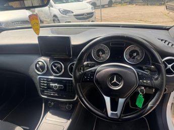 Mercedes-Benz A Class 1.8 A200 CDI Sport 7G-DCT Euro 5 (s/s) 5dr