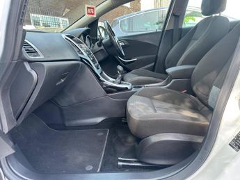 Vauxhall Astra 2.0 CDTi ecoFLEX SRi Euro 5 (s/s) 5dr