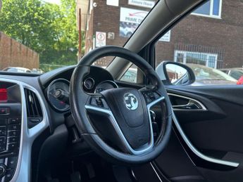 Vauxhall Astra 2.0 CDTi ecoFLEX SRi Euro 5 (s/s) 5dr