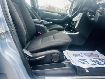 Mercedes-Benz B Class 2.0 B180 CDI SE MPV 5dr Diesel CVT (148 g/km, 109 bhp)