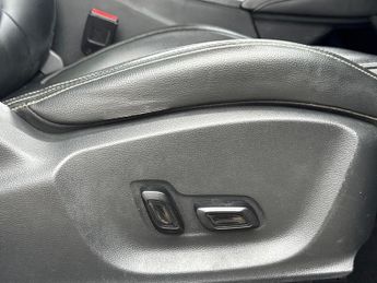 MG MG ZS 44.5kWh Exclusive Auto 5dr