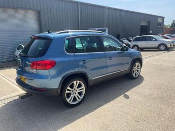 Volkswagen Tiguan 2.0 TDI BlueMotion Tech Match DSG 4WD Euro 5 (s/s) 5dr