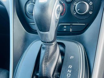 Ford Kuga 2.0 TDCi Zetec Powershift AWD Euro 6 (s/s) 5dr