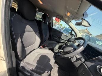 Renault Captur 1.2 TCe Dynamique S MediaNav EDC Euro 5 5dr