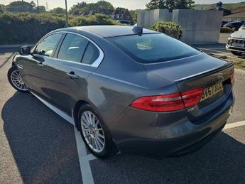 Jaguar XE 2.0d R-Sport Auto Euro 6 (s/s) 4dr
