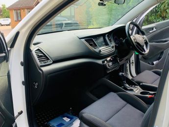 Hyundai TUCSON 1.7 CRDi Blue Drive SE Nav DCT Euro 6 (s/s) 5dr