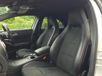 Mercedes-Benz A Class 2.1 A200d AMG Line (Premium) Hatchback 5dr Diesel 7G-DCT Euro 6 