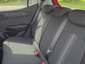 Hyundai i10 1.0 Advance Hatchback 5dr Petrol Auto Euro 6 (s/s) (63 ps)