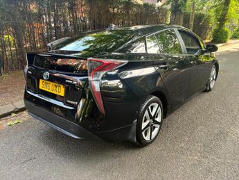 Toyota Prius 1.8 VVT-h Business Edition Plus CVT Euro 6 (s/s) 5dr (15in Alloy