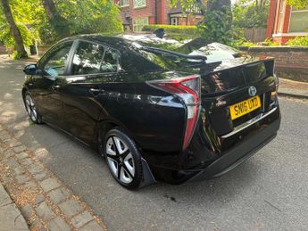 Toyota Prius 1.8 VVT-h Business Edition Plus CVT Euro 6 (s/s) 5dr (15in Alloy