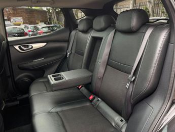 Nissan Qashqai 1.6 dCi Tekna XTRON Euro 6 (s/s) 5dr