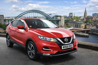 Nissan Qashqai 1.3 DIG-T N-Connecta Euro 6 (s/s) 5dr