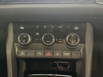 Skoda Kodiaq 2.0 TDI SE Drive SUV 5dr Diesel DSG 4WD Euro 6 (s/s) (5 Seat) (1